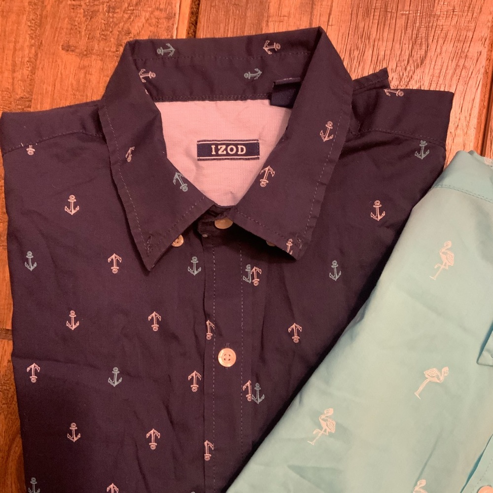 Set Of Two Izod Short Sleeve Button Down. Size La… - image 2